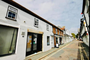 Apartment with Roof Terrace - Centre of Yarmouth
